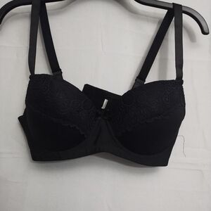 Vadalala Womens Bra Lace Size 34D Molded Cup Push Up Underwire Black